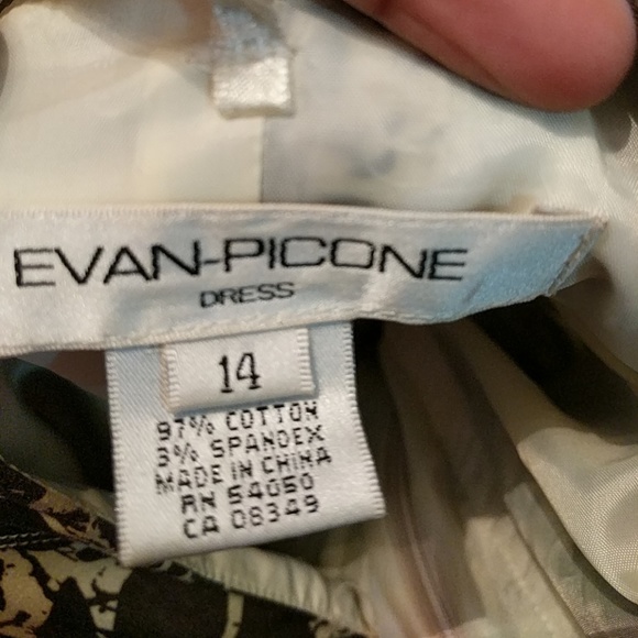 Halter Dress - Picture 3 of 3